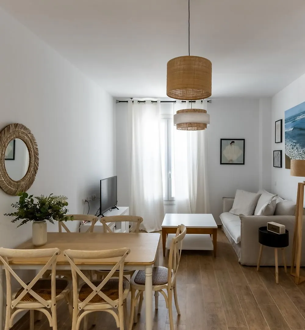 コニル・デ・ラ・フロンテラBodega Centro Olehousingアパートメント スペイン