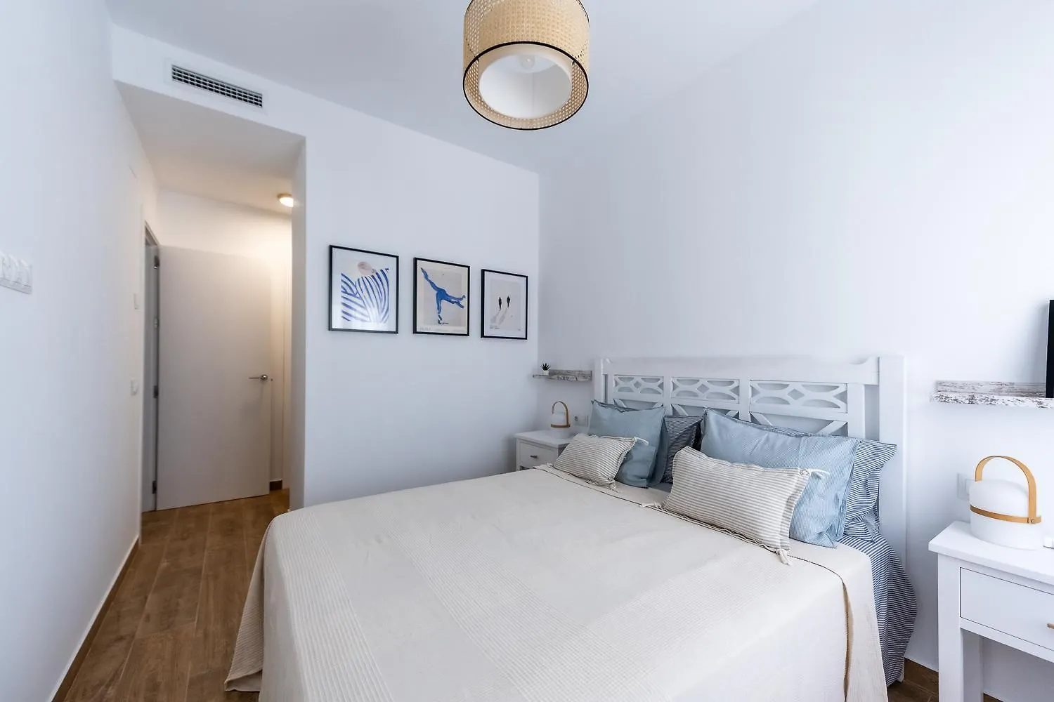 コニル・デ・ラ・フロンテラBodega Centro Olehousingアパートメント アパート